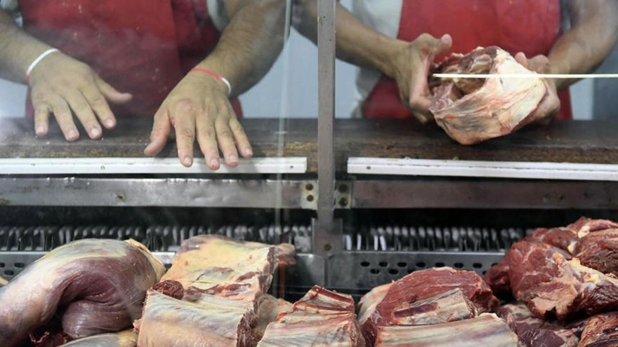 Entra en vigencia esta semana el reintegro de 10% para compras con tarjetas de débito en carnicerías