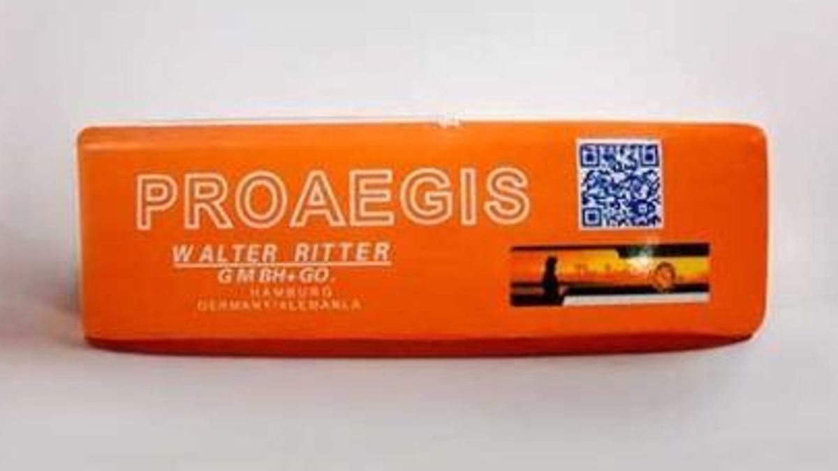 Las autoridades sanitarias ordenan la retirada del mercado de tres cremas "cosméticas" por riesgo para la salud