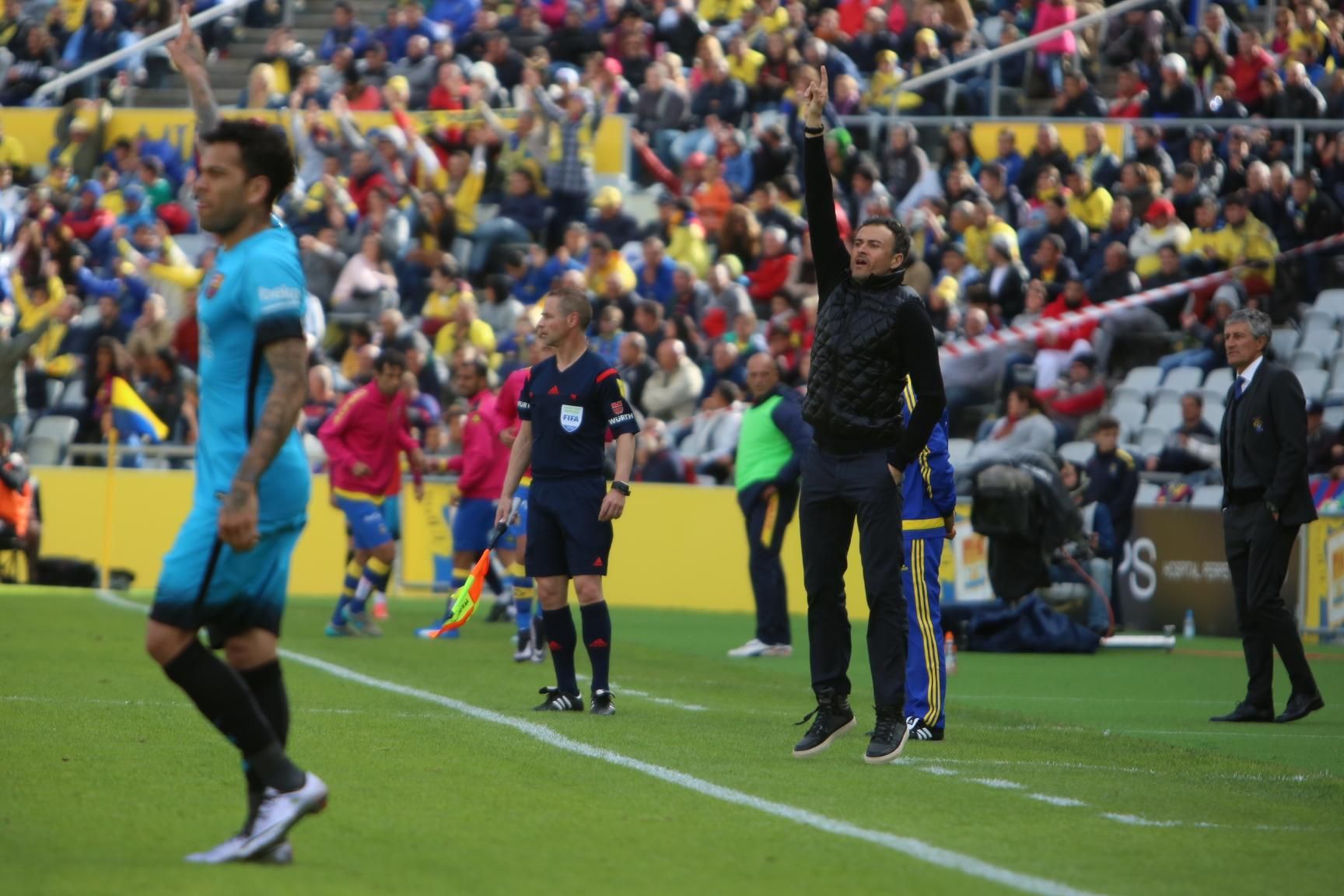 Imágenes del partido entre la UD Las Palmas y el FC Barcelona en el Estadio de Gran Canaria. (Alejandro Ramos).