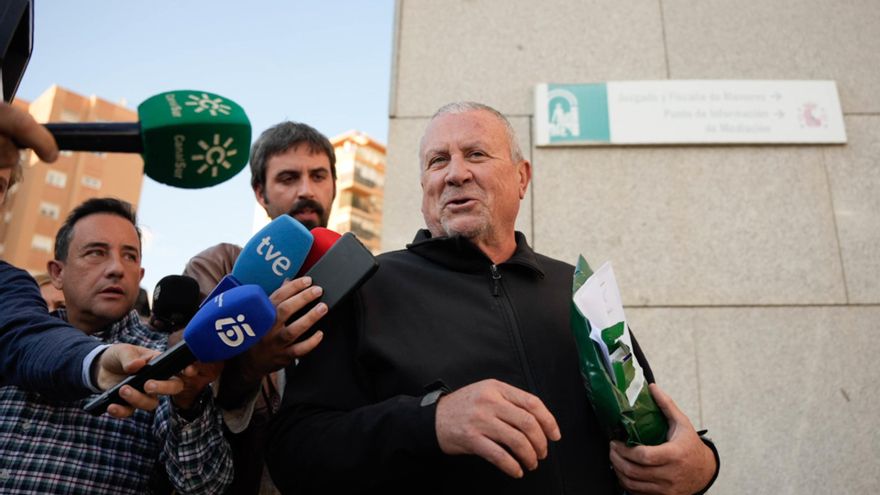 El exalcalde de Fines (Almería) Rodrigo Sánchez a su salida de la Ciudad de la Justicia de Almería.