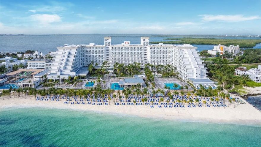 La cadena hotelera mallorquina RIU completa la reforma del hotel RIU Caribe en Cancún