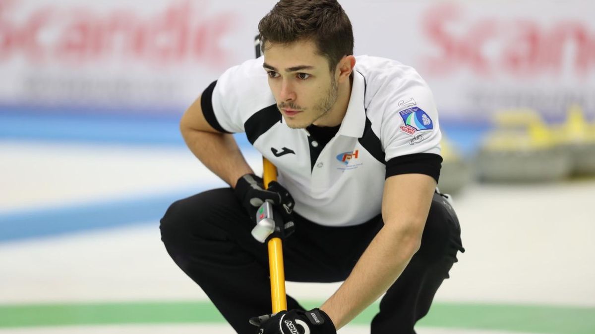 El leonés Edu de Paz, maestro del curling.