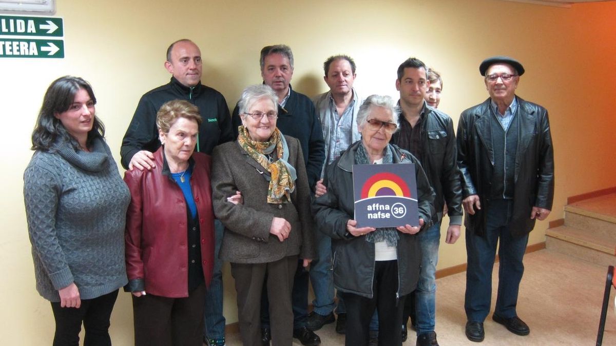 Las personas reunidas en la conferencia de prensa de este miércoles.