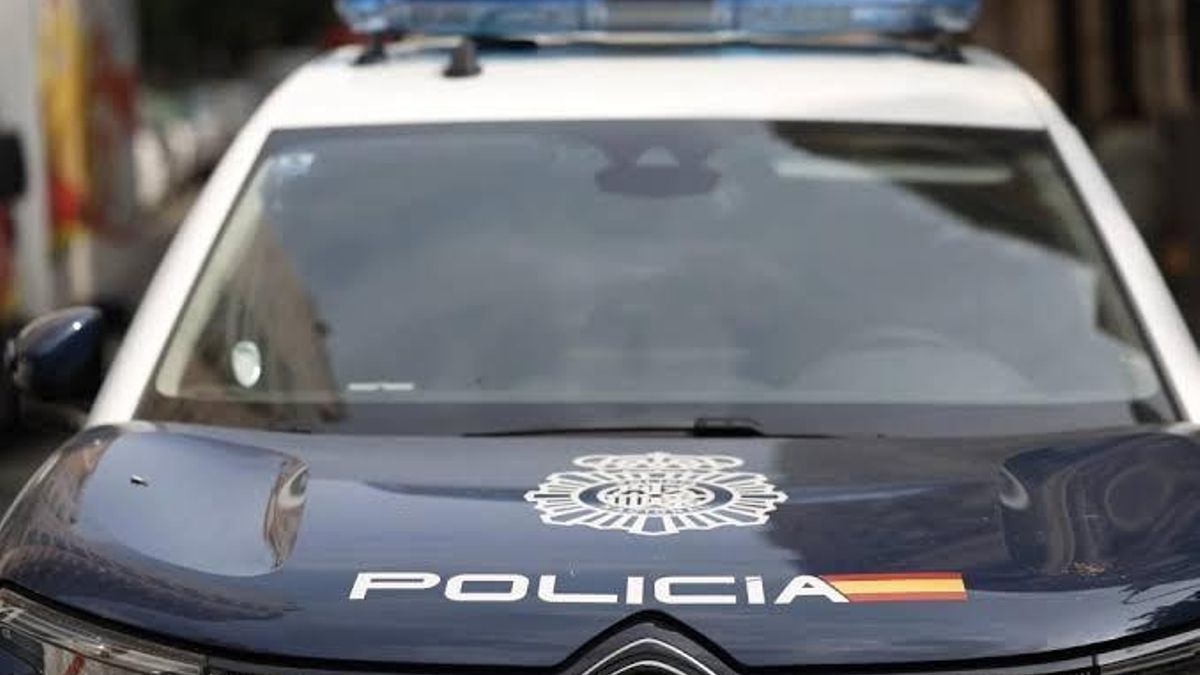 La Policía Nacional salva a un hombre que amenazaba con lanzarse desde la azotea de un hospital en Las Palmas de Gran Canaria
