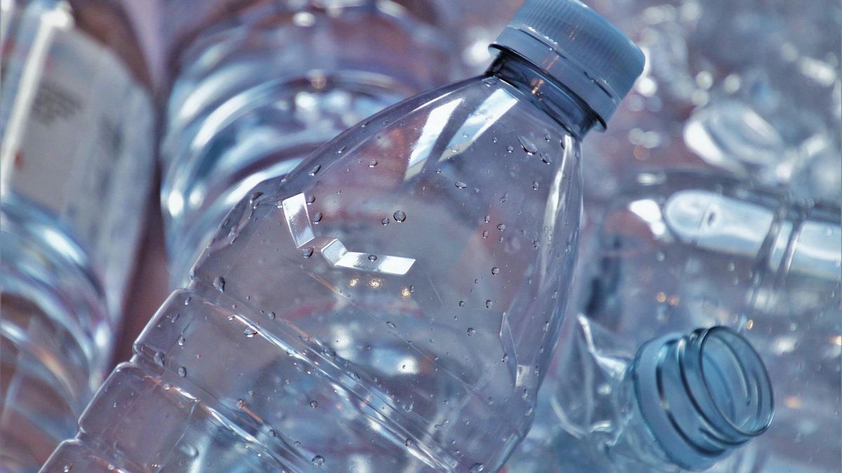 Este avance permite comprender las limitaciones actuales que impiden alcanzar un reciclaje total y verdaderamente circular de este polímero derivado del petróleo