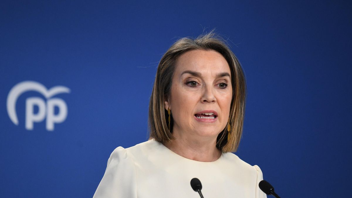 Archivo - La secretaria general del PP, Cuca Gamarra, durante una rueda de prensa sobre asuntos de actualidad política, en la sede Nacional del PP, a 11 de marzo de 2024, en Madrid (España).