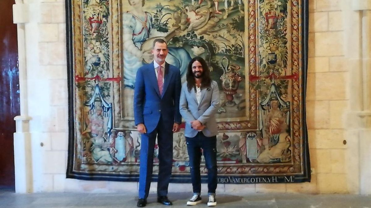 El Rey Felipe VI y Picornell hablan sobre la necesidad de "tender puentes" con Cataluña
