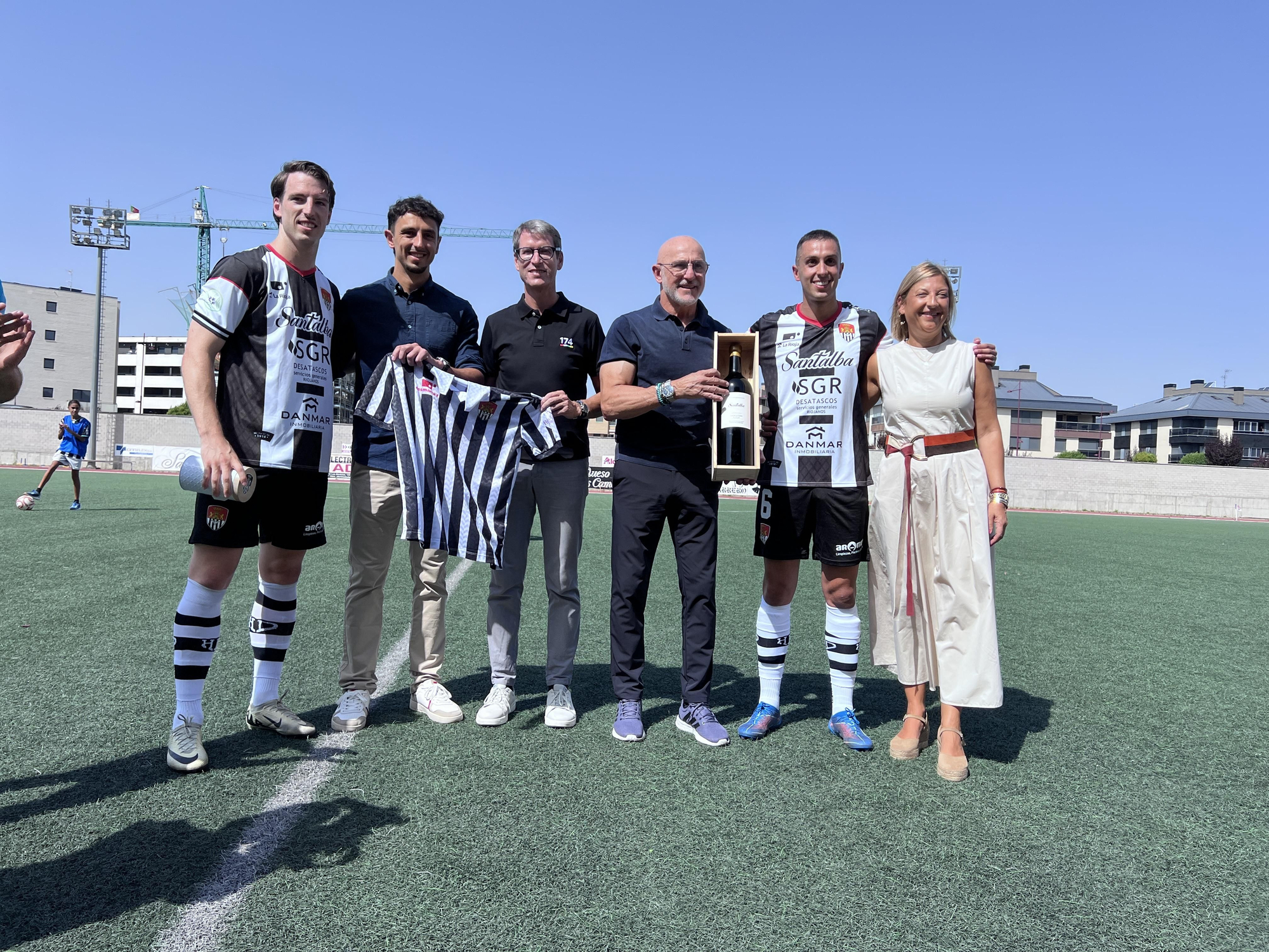 Homenaje al seleccionador Luis de la Fuente en Haro tras la victoria en el Mundial de fútbol