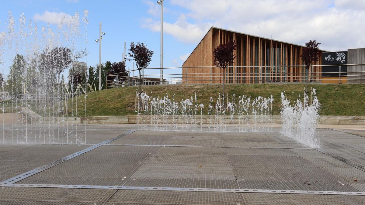 Azcón insiste con el Pabellón de España y el Gobierno central vuelve a responderle: "Hay un proyecto propio"