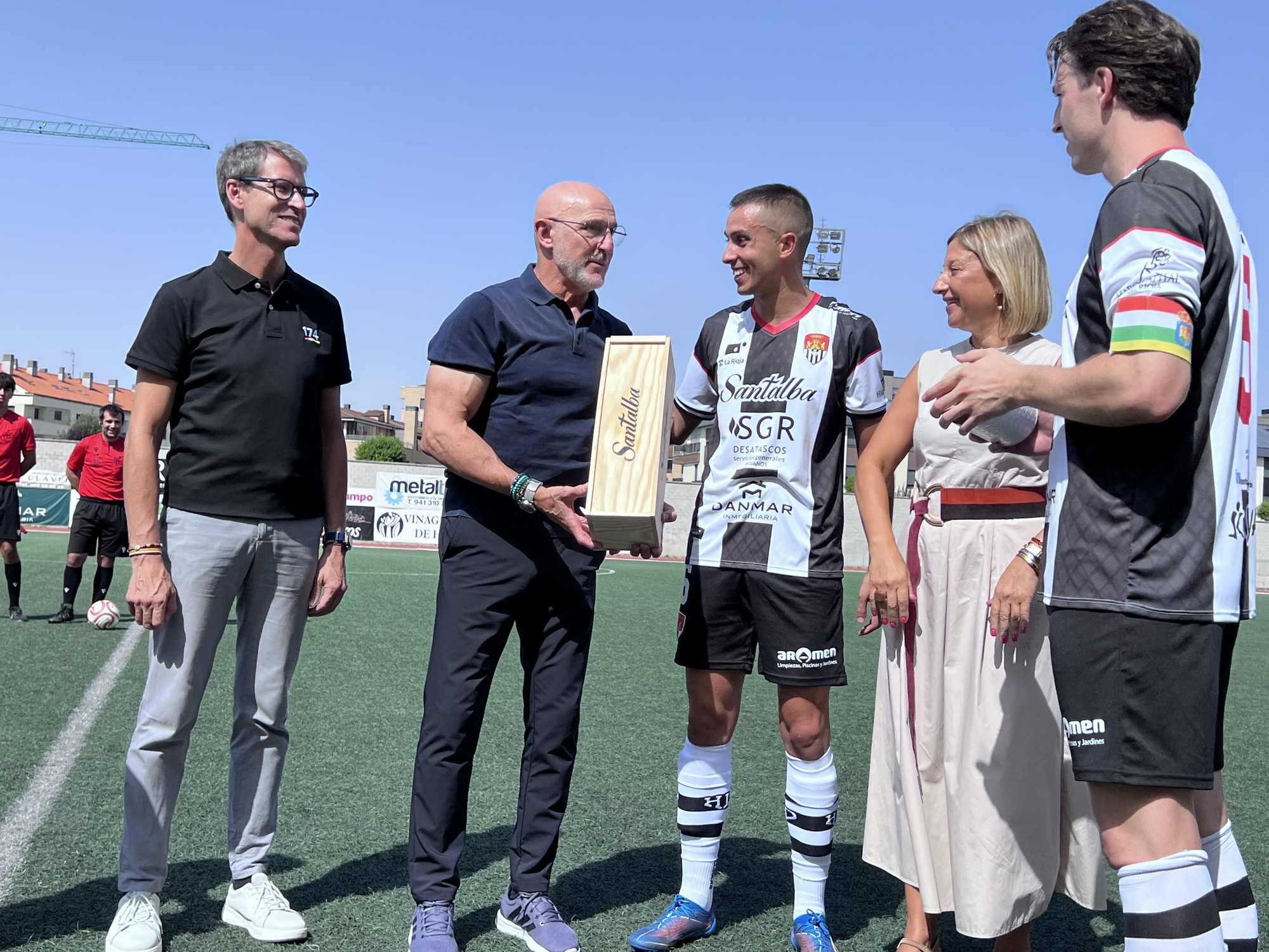 Homenaje al seleccionador Luis de la Fuente en Haro tras la victoria en el Mundial de fútbol