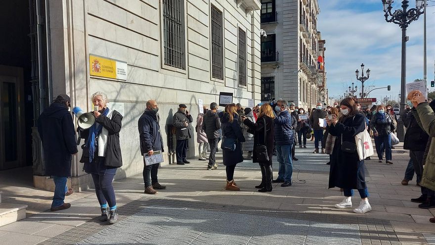 Los interinos de Cantabria denuncian "abuso de temporalidad" y exigen al Gobierno "consolidar" sus puestos
