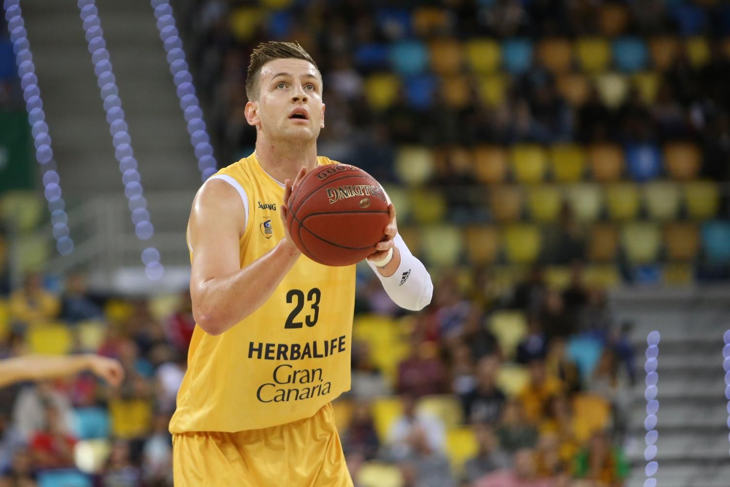 Partido entre el Herbalife Gran Canaria y Hapoel Jerusalen disputado en el Gran Canaria Arena. (Alejandro Ramos).