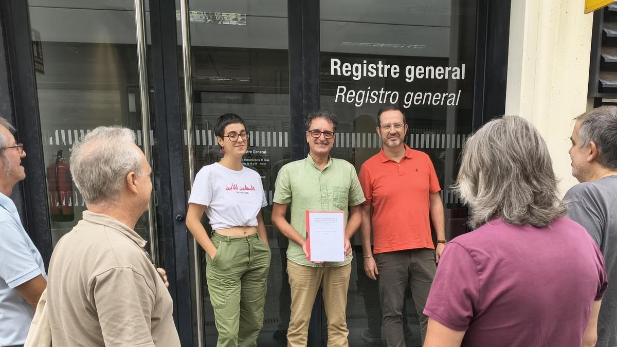 El professorat de la Universitat Politècnica de València reclamen més valencià: només s'ofereix el 2,83% dels crèdits