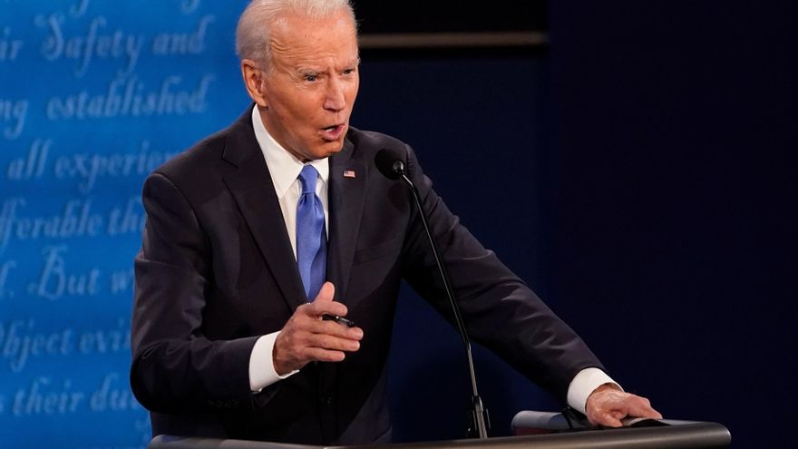 El candidato presidencial demócrata, Joe Biden durante el segundo y último debate, en Nashville (Tennessee). EFE/EPA/Morry Gash