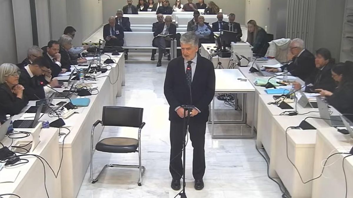 Cosidó declara que supo de Kitchen por la prensa pese a nombrar y condecorar a sus autores como director de la Policía