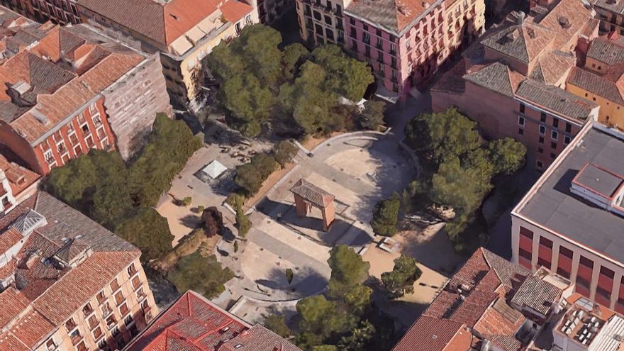 Familias del Dos de Mayo piden a los arquitectos tener en cuenta a los niños y el colegio en la reforma de la plaza