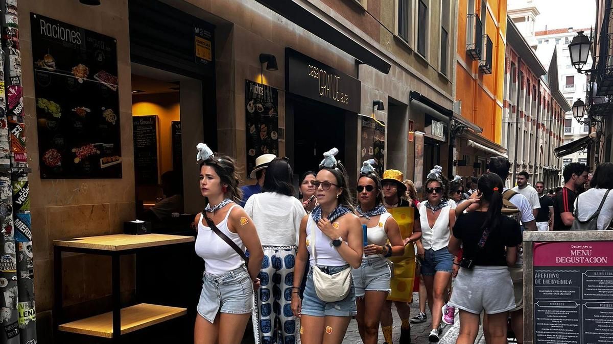 Despedida de soltera en la calle Laurel de Logroño