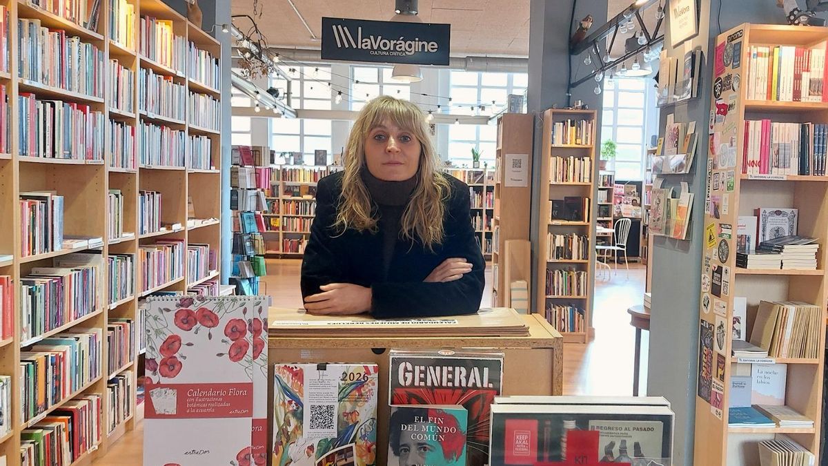 Márian Martínez-Bascuñán en su visita a La Vorágine.