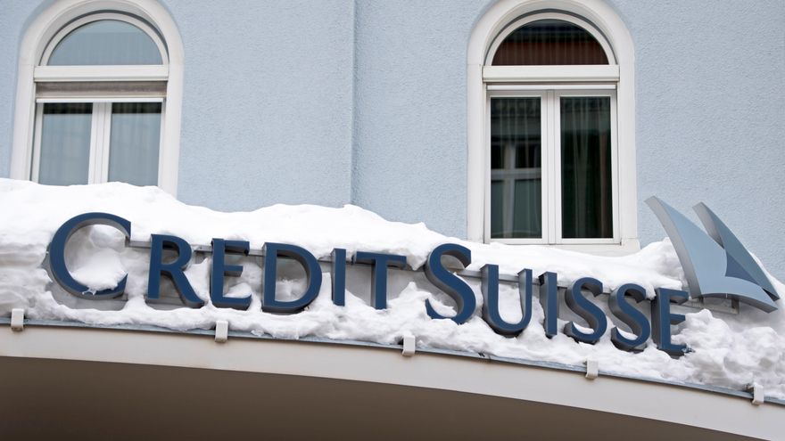 Credit Suisse cae un 13,83 % en bolsa tras previsión de grandes pérdidas