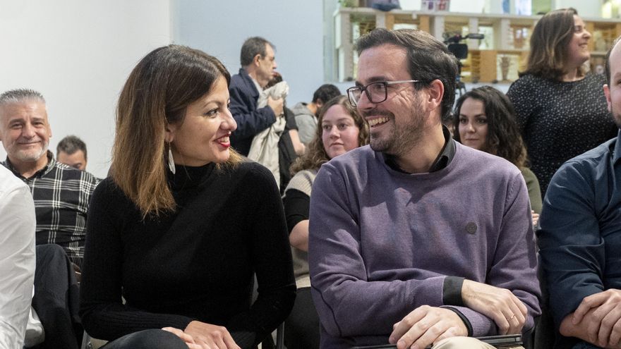 Izquierda Unida se prepara para sustituir el liderazgo de Alberto Garzón mientras debate su relación con Sumar