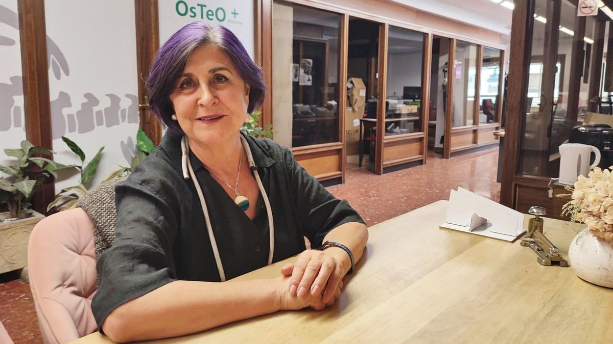 Pilar Pérez, candidata a presidir el Colegio de Abogados de León, en un momento de la entrevista.