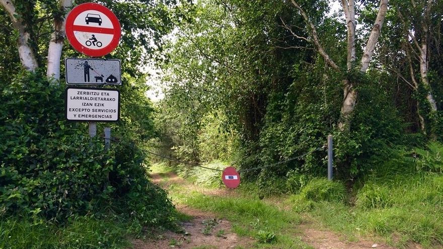 Los accesos a las calas de Jaizkibel se cierran para "respetar el medioambiente"