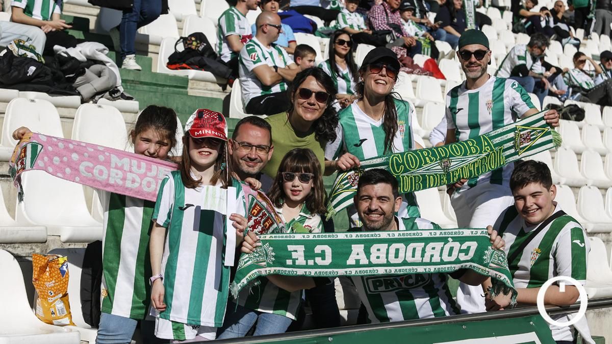 Grada Blanquiverde del Córdoba CF - SD Huesca