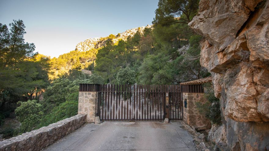La Justicia obliga a la familia del 'banquero de Franco' a dejar pasar a los senderistas por una de sus fincas en Mallorca