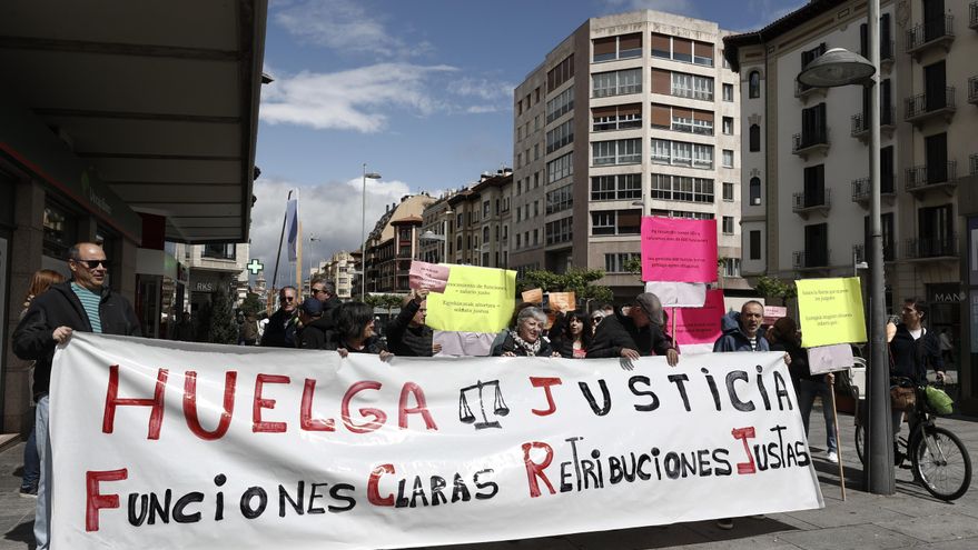 Todas las asociaciones de jueces y fiscales han decidido no empezar su huelga el próximo martes, como estaba previsto, sino que la han aplazado al lunes siguiente, día 22, para "ampliar el margen de negociación. EFE/ Jesús Diges