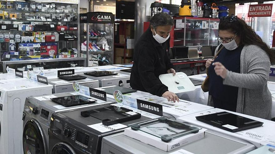 Los comercios no esenciales no podrán atender al público, solo harán delivery o take away