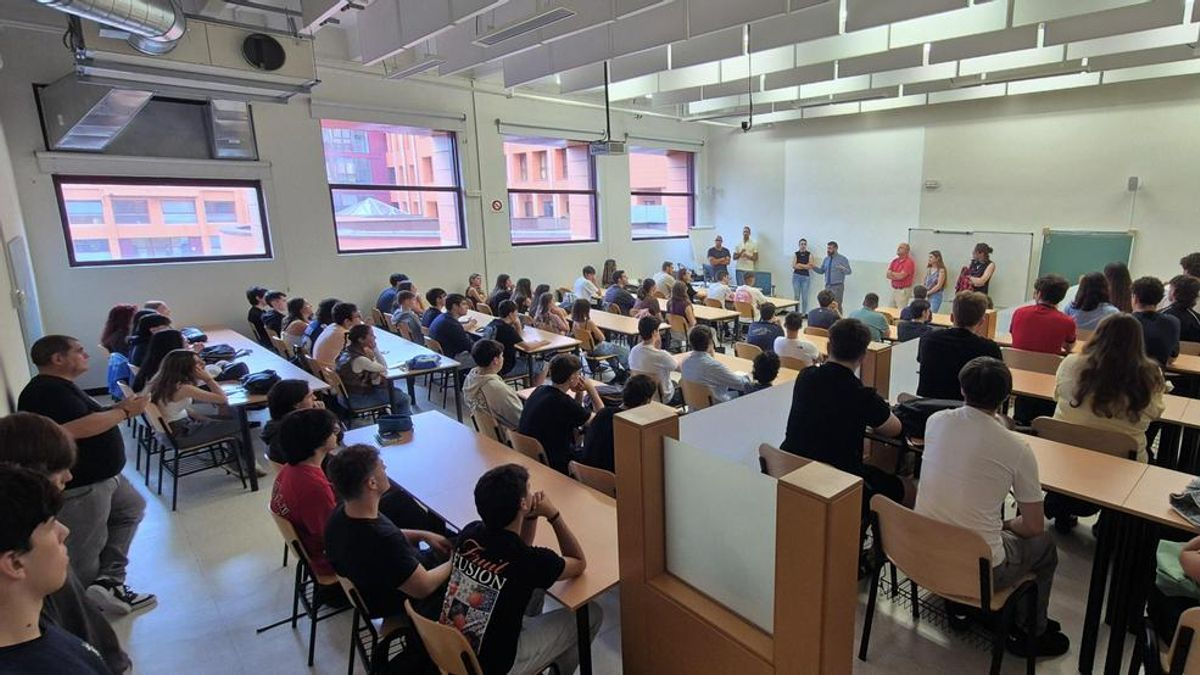 La Universidad de Cantabra empieza el curso con 2.400 alumnos nuevos con matrícula gratuita el primer curso