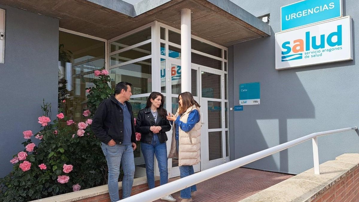 La diputada autonómica del PSOE Alba Sánchez, este jueves en el centro de salud de Cella.