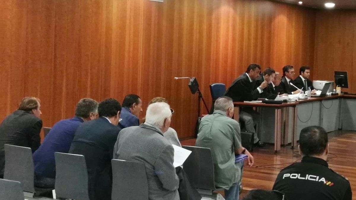 Suspenden el juicio a Julián Muñoz sobre venta irregular de terrenos para ver si es cosa juzgada