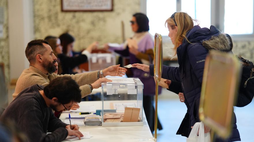 La participación en las elecciones de Castilla y León a las 11:30 sube al 12,6%, más de un punto por encima del dato de 2022