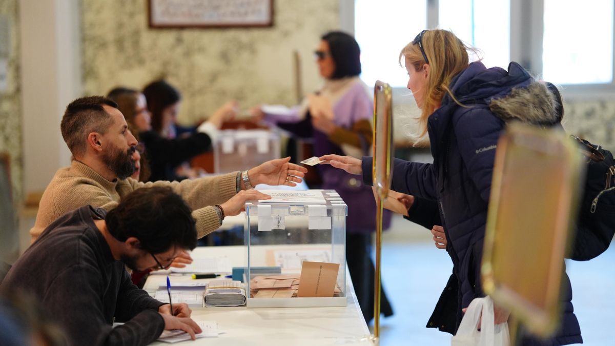 La participación en las elecciones de Castilla y León a las 11:30 sube al 12,6%, más de un punto por encima del dato de 2022