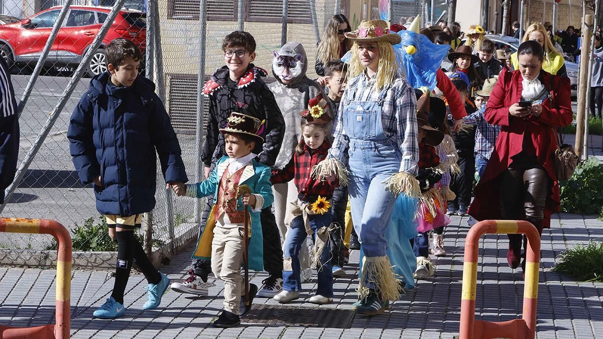 Pasacalles de los colegios por carnaval