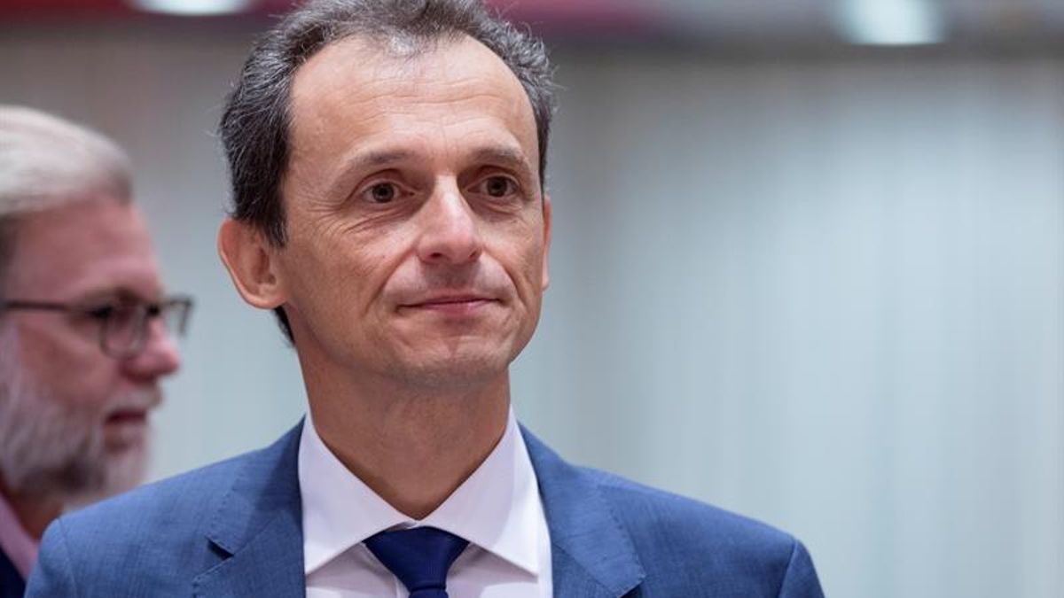 Pedro Duque dice que "subsanará" posibles "errores" y no se plantea dimitir