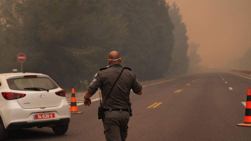 Incendios a las afueras de Jerusalén obligan a evacuar localidades y cortar carreteras