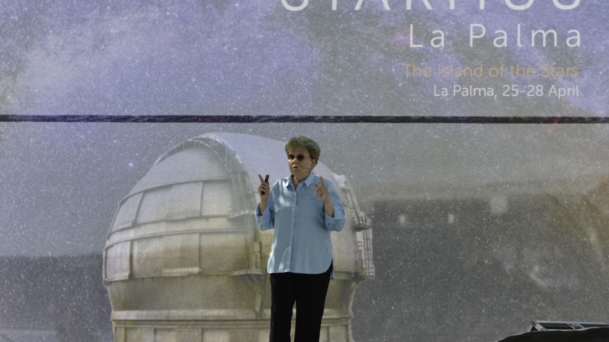 .- Jane Lubchenco, científica ambiental y ecóloga marina, impartió la charla "Una nueva narrativa para el océano" en la primera jornada del ciclo de conferencias del Festival Starmus que se celebra en la isla de La Palma. EFE/Miguel Calero