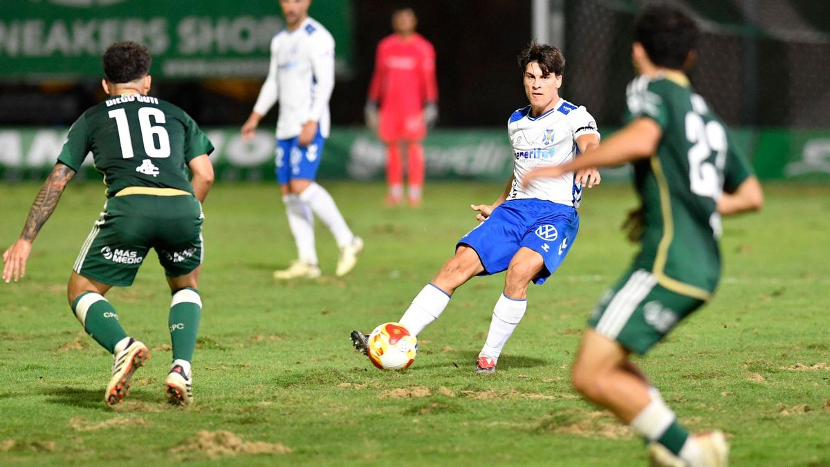 Juanjo Sánchez durante el Cacereño-Tenerife