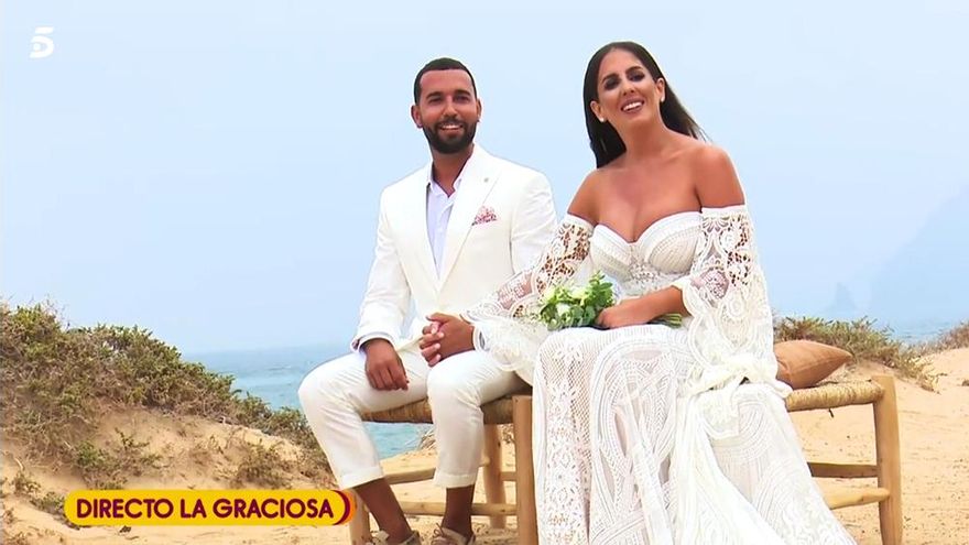 'Sálvame' retransmitió en directo y al completo la boda de Anabel Pantoja, con declaraciones tras el "sí, quiero" incluidas