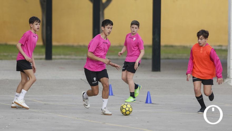 Entrenamiento de la cantera del Córdoba Patrimonio de la Humanidad