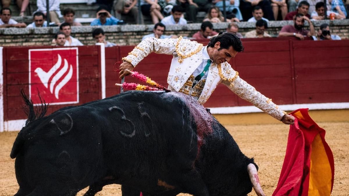 Muere en el circuito del Parque Cruz Conde el matador y empresario Cayetano de Julia