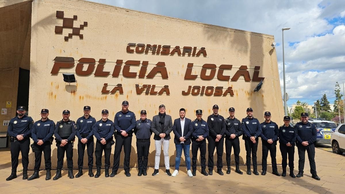 Els inspectors ‘col·locats’ en la Policia Local de la Vila Joiosa continuen actius, malgrat haver vençut l’assignació temporal d’un any