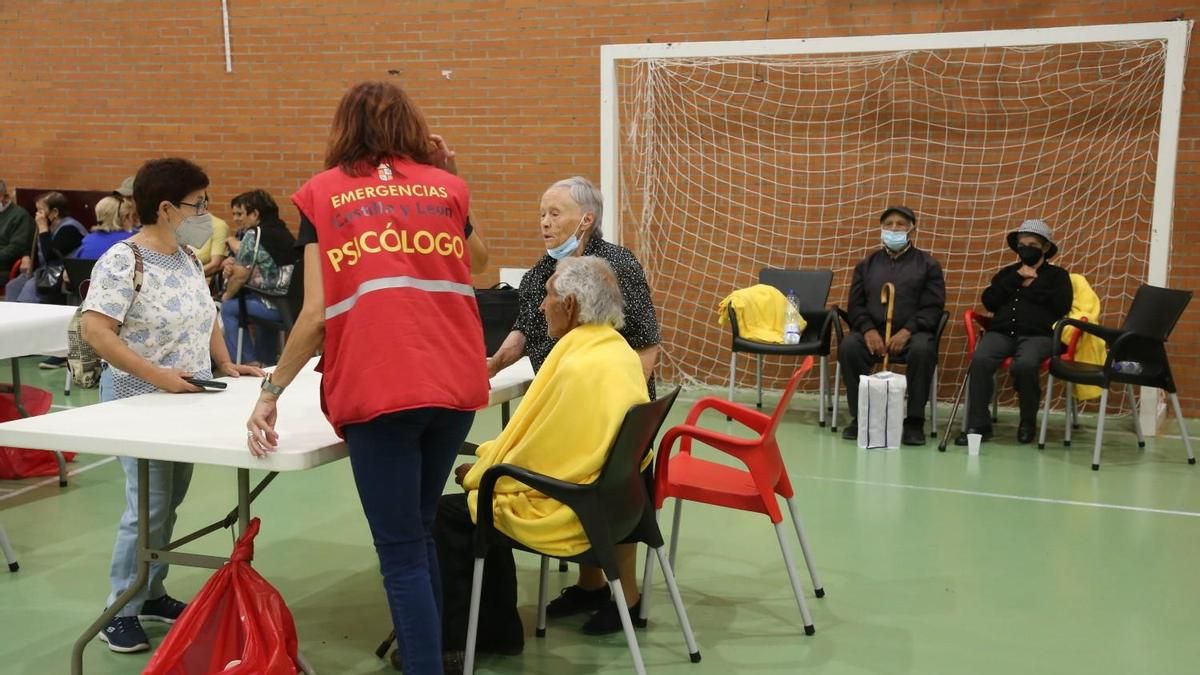 Abierta la solicitud de las ayudas directas de 500 euros para las familias desalojadas por los incendios forestales