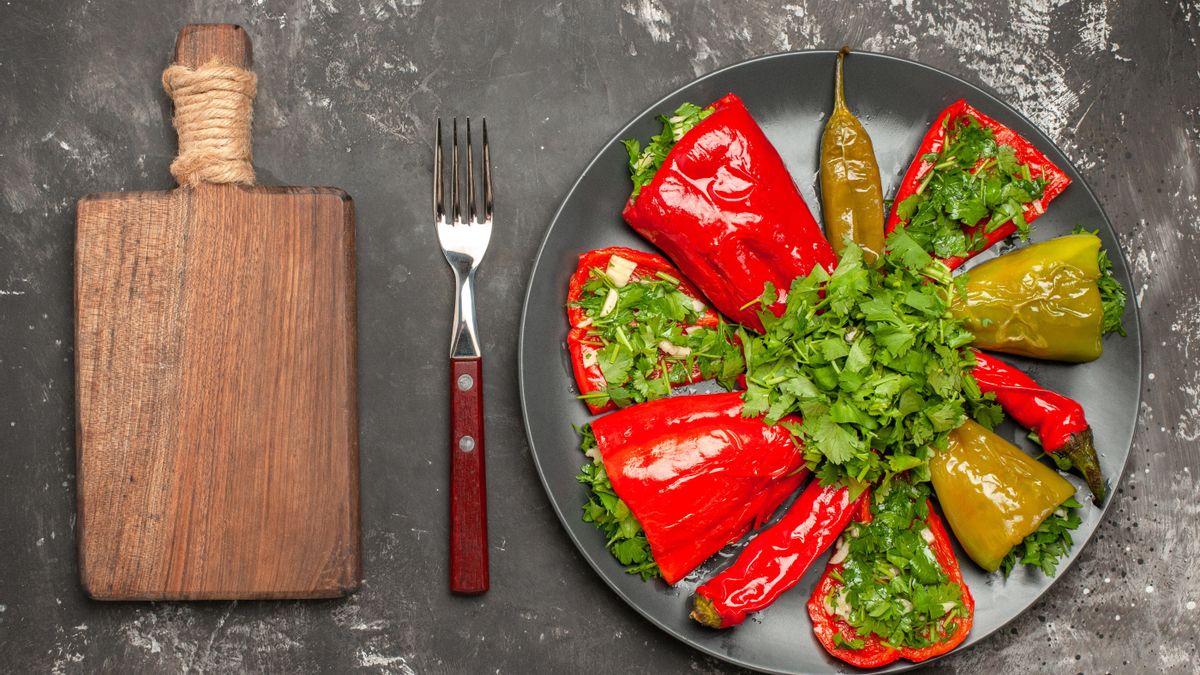 Los pimientos asados quedan muy ricos como acompañamiento de un plato principal, en ensaladas tibias y otras preparaciones
