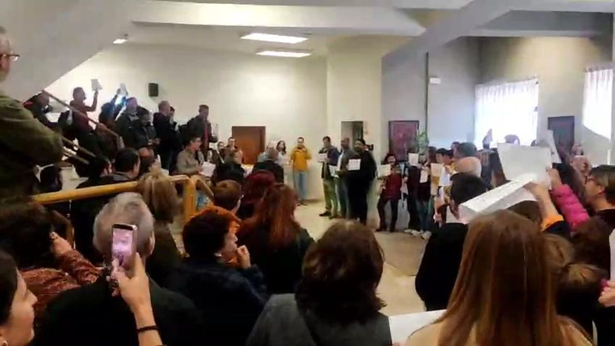 Protesta ante el Consejo de Gobierno de la Universidad de León