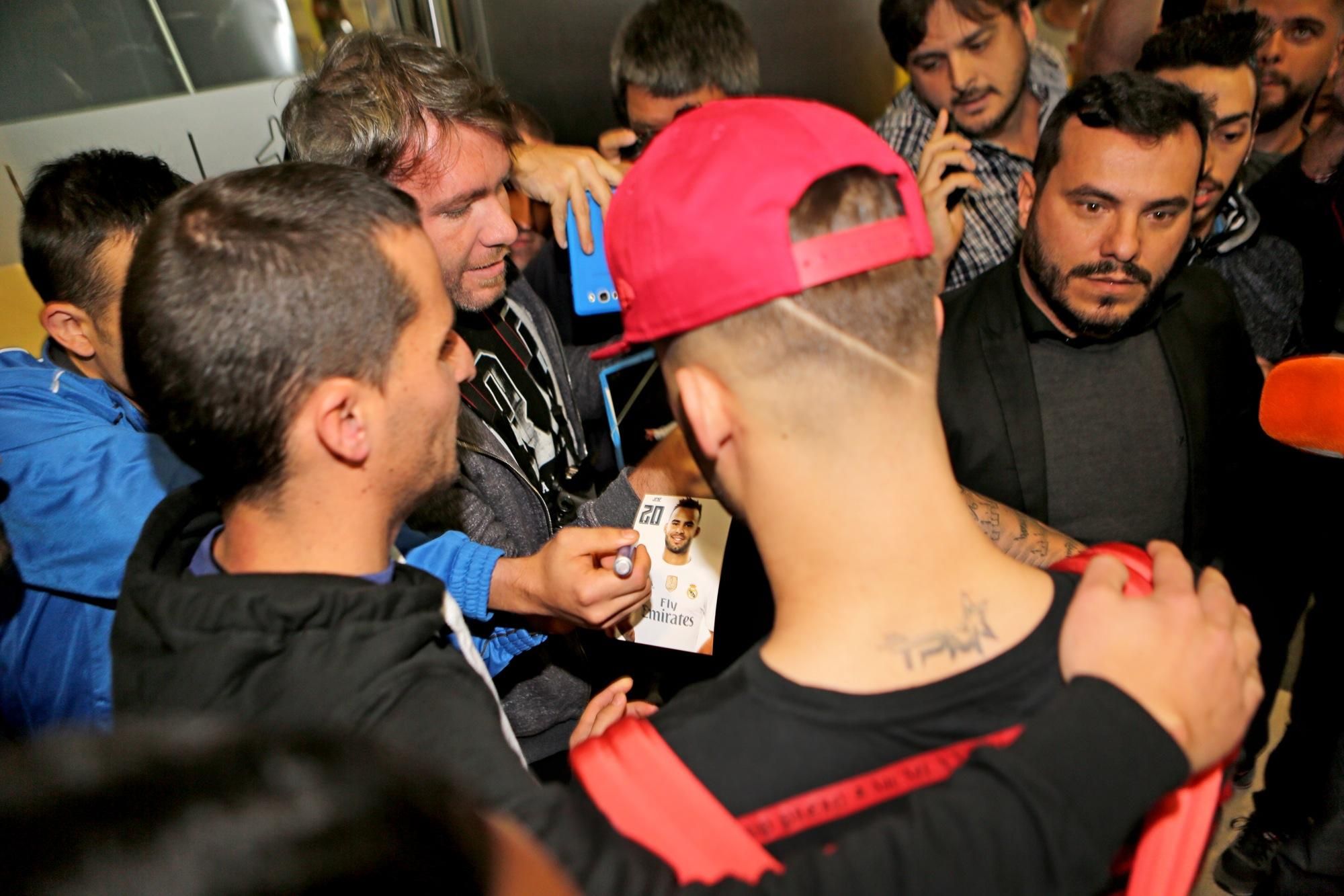 Llegada de Jesé al aeropuerto de Gran Canaria. Alejandro Ramos.