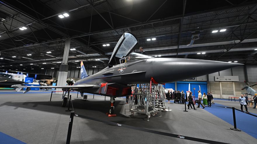 Turquía y Reino Unido firman memorando para la compra turca de cazas Eurofighter