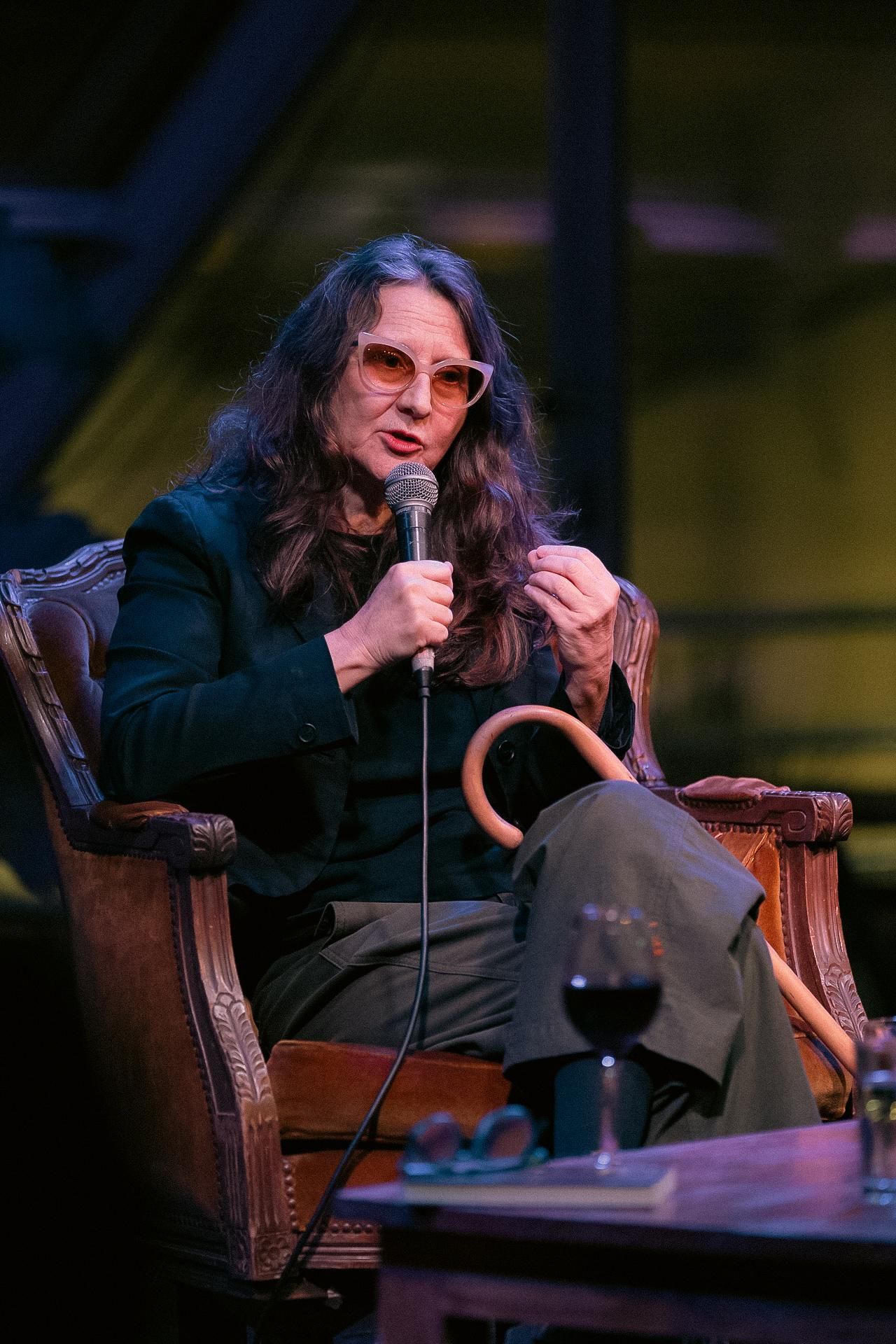 Lucrecia Martel: "La historia nunca es grande siempre es de humanos y los humanos somos de pequeñas cosas,  que a veces son grandes sufrimientos, pero que van pasando".